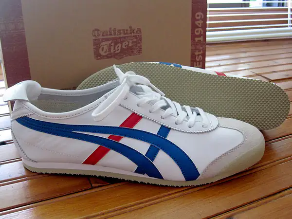 Onitsuka Tiger Mexico 66 sneakers